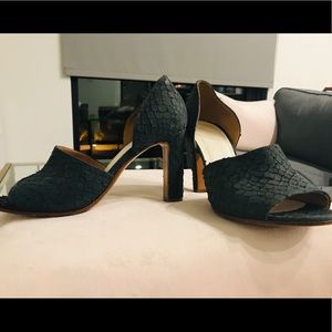 Maison Margiela Embossed d'Orsay Pumps